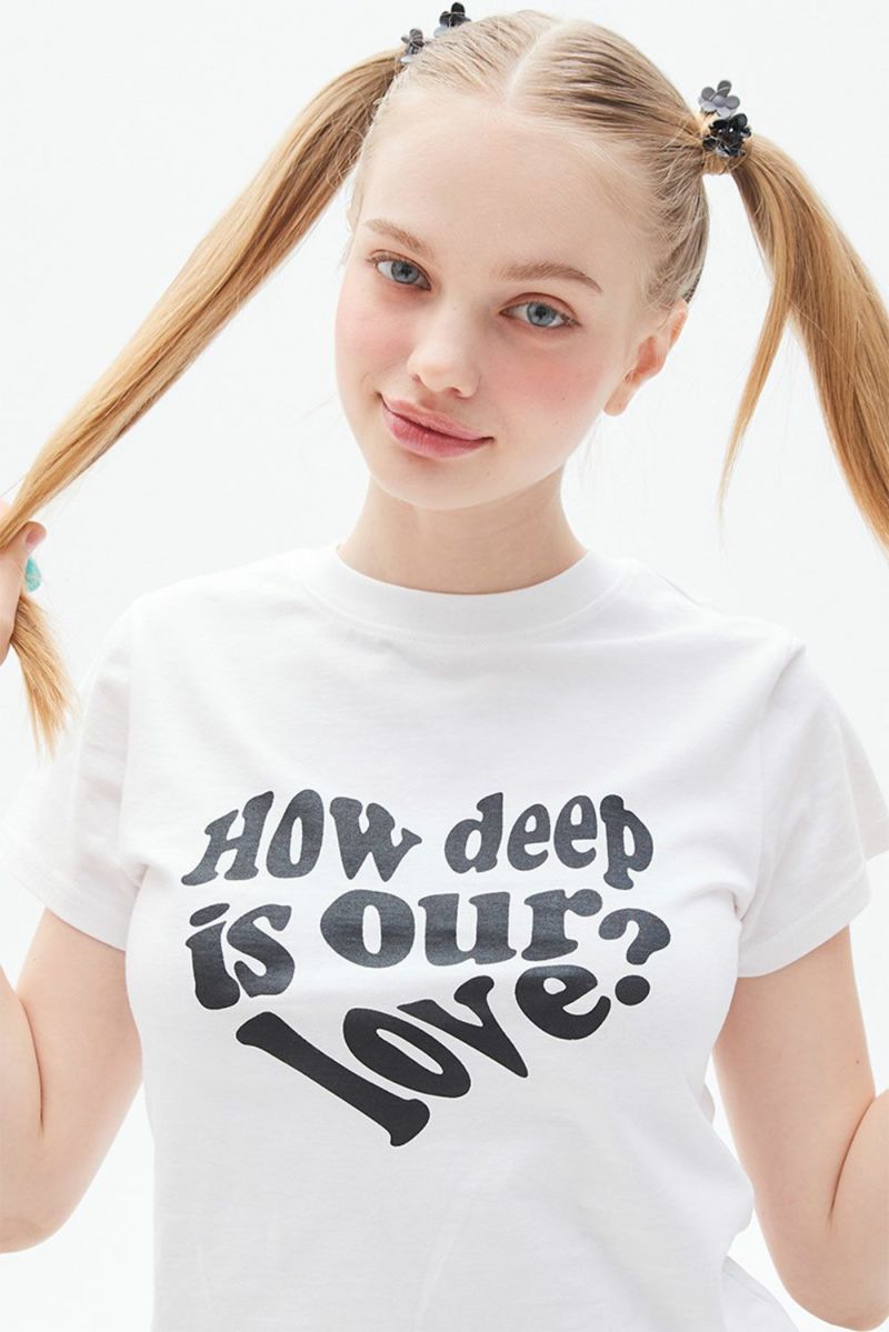 LUV IS TRUE★韓国★人気★ PY L LOGO HOTFIX TEE スパンコール LUV IS TRUE☆韓国☆人気☆ PY L LOGO HOTFIX TEE スパンコール