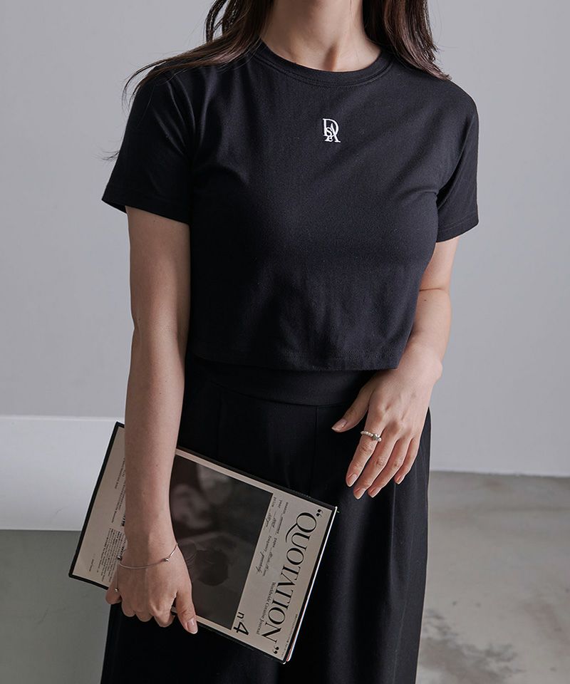 DAESE TOKYO クロップド刺繍TEE/全2色 | DAESE TOKYO