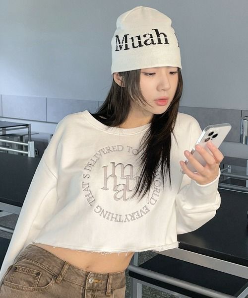 muahmuah ムーアムーア STITCH LOGO CROP MTM/ステッチロゴクロップ