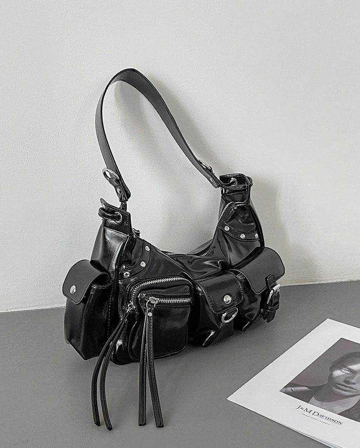 【Aelfric Eden】ベーシックマルチポケットフェイクレザーバッグ Basic Multi Pocket Bag – Aelfric eden